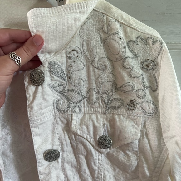 Chico's Platinum Y2K White Denim Jacket with Beaded Detailing - Picture 5 of 9